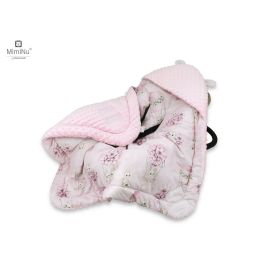 MimiNu - Paturica de infasat pentru scoica, scaun auto/carucior, Cu gluga si urechi, Cu sistem de prindere pe baza de velcro, Dimensiune 90x90 cm, Din tesatura pufoasa Minky + Bumbac, Design, Awesome Bunnies