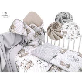 MimiNu - Set pentru bebelusi, 6+1 piese, Cu paturica de infasat, Prosop, Paturica, Cearceaf 120x60 cm, Fata de perna, Husa pilota, Jucarie textila senzoriala, Din bumbac certificat Oeko Tex Standard 100, 135x100 cm, Safari Beige