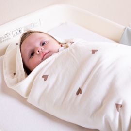 Protectie patut Childhome Jerse/Muselina 35x170 cm, Inimioare