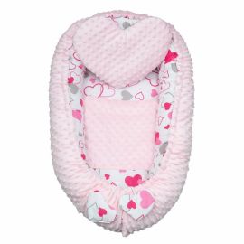 Set 3 piese Luxury, Baby Nest cu doua fete, Cu paturica si pernuta in forma de inima, New Baby, Minky Hearts Pink