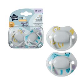 Tommee Tippee Suzeta Moda alb, design ortodontic simetric, fara BPA, include cutie de sterilizare, 0-6 luni, 2 buc