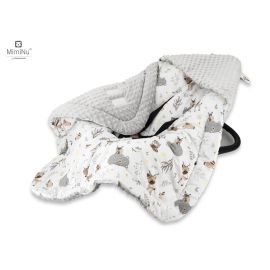 Paturica calduroasa de infasat, MimiNu, Pentru scoica, scaun auto/carucior, Cu gluga si urechi, Cu prindere pe baza de velcro, Dimensiune 90x90 cm, Din tesatura pufoasa Minky+Bumbac, Materiale certificate Oeko Tex Standard 100, Forest Friends Beige