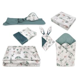 Set pentru bebelusi cu 6+1 piese, MimiNu, Cu paturica de infasat, Prosop, Paturica, Cearceaf 120x60 cm, Fata de perna, Husa pilota, Jucarie textila senzoriala, Din bumbac certificat Oeko Tex Standard 100, 135x100 cm, Parachutes Olive
