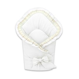 Paturica de infasat, MimiNu, Cu volanase si dantela, Cu multiple utilizari, Cu inchidere cu panglica, Dimensiune 75x75 cm, Din bumbac certificat Oeko Tex Standard 100, White