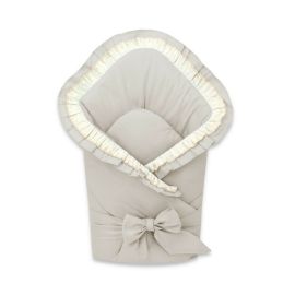 Paturica de infasat, MimiNu, Cu volanase si dantela, Cu multiple utilizari, Cu inchidere cu panglica, Dimensiune 75x75 cm, Din bumbac certificat Oeko Tex Standard 100, Beige